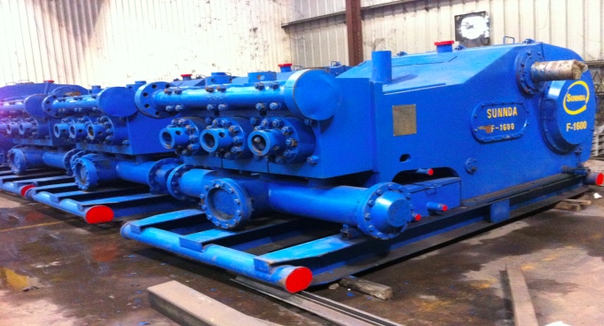 4 sets of RONGLI Make F-1600 mud pump auction to sell from Warehouse Located in Houston, Texas, USA.